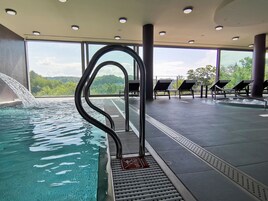 Massagens com pedras quentes, massagens desportivas, massagens