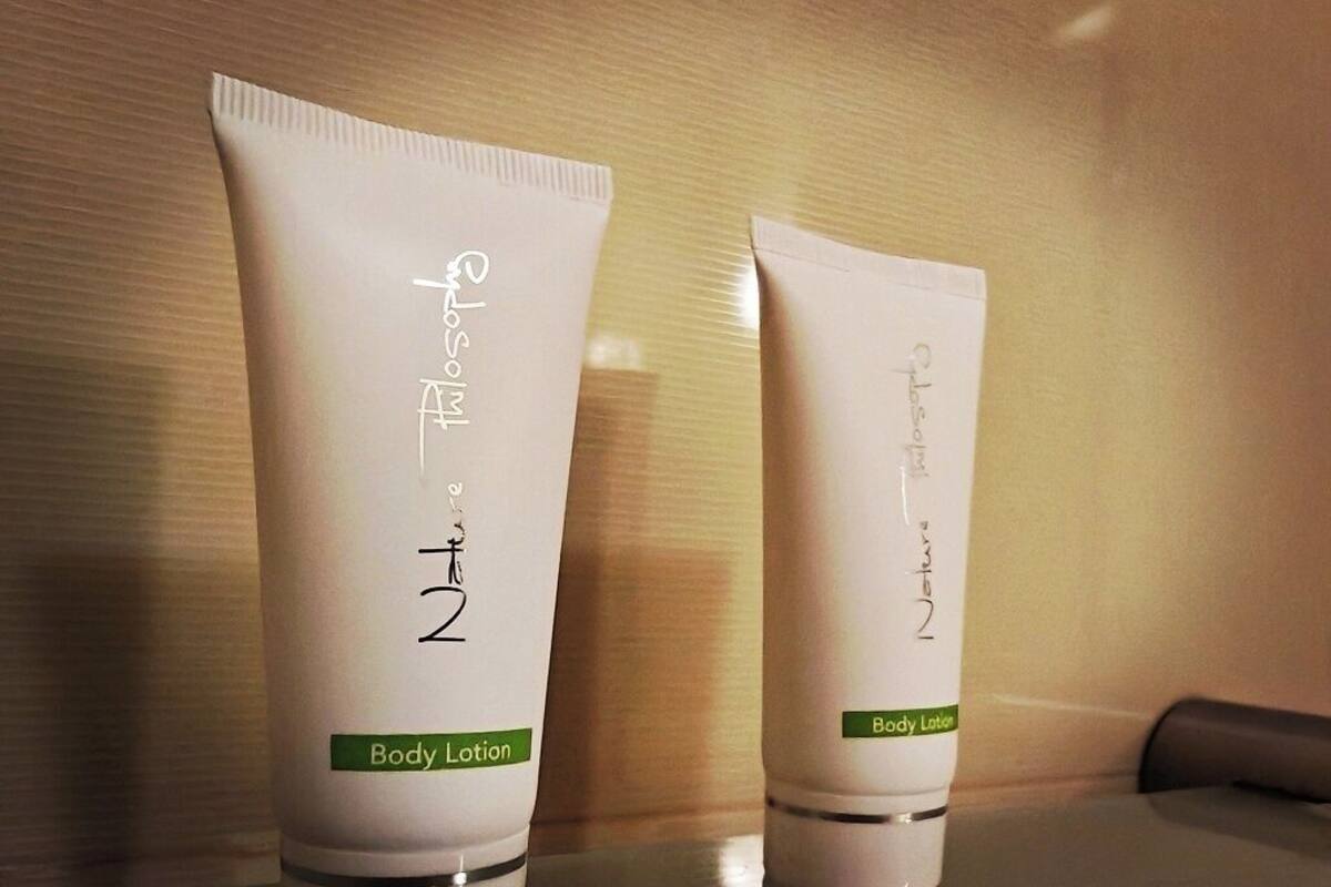 double or twin room | bathroom | free toiletries, hair dryer, towels