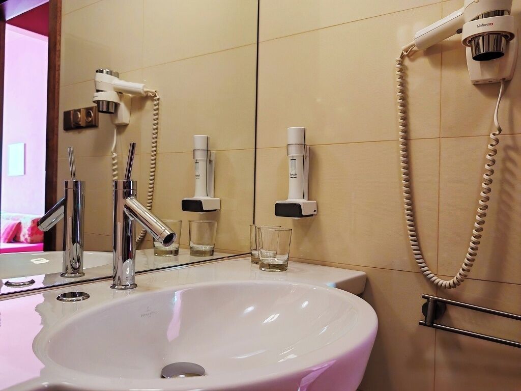 double or twin room | bathroom | free toiletries, hair dryer, towels