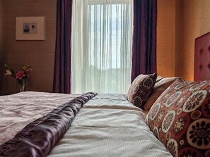 ห้องซูพีเรีย (Superior) | ผ้าปูที่นอน Frette จากอิตาลี, เครื่องนอนระดับพรีเมียม