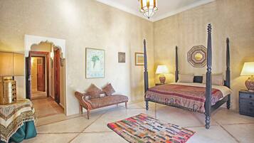 Villa Deluxe, varias habitaciones | 7 habitaciones, ropa de cama de alta calidad y decoración personalizada