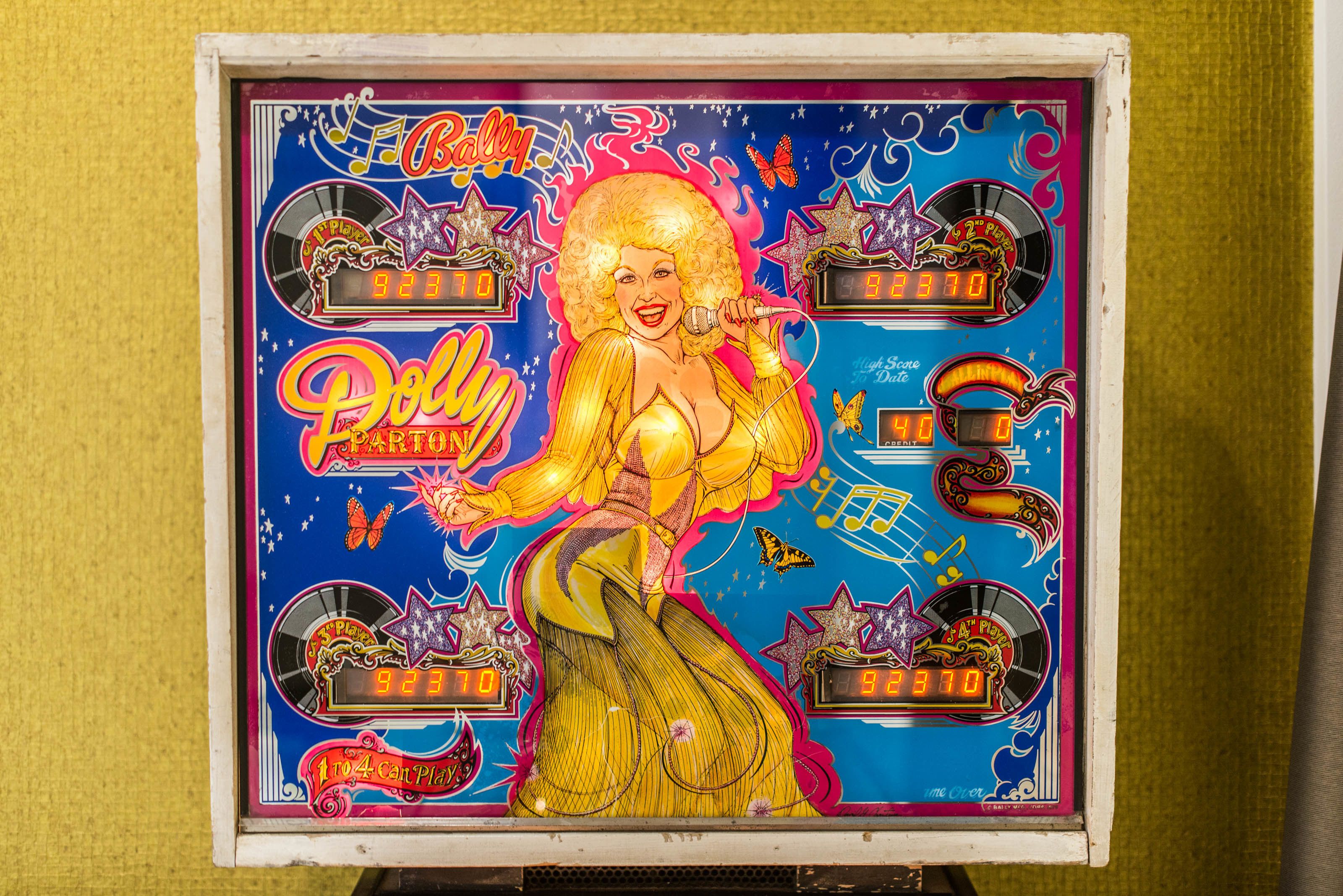 design apartment gold | room amenity