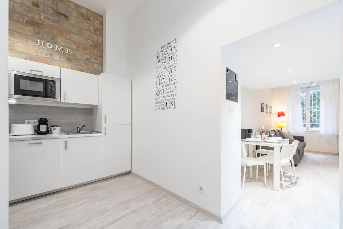 design apartment white | individually decorated, soundproofing, iron/ironing board, free wifi