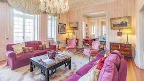 Unclassified image, 5 of 39, button - The Romantic Suites & Garden Guest House - Adults Only (Sintra)