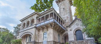 The Romantic Suites & Garden Guest House - Adults Only