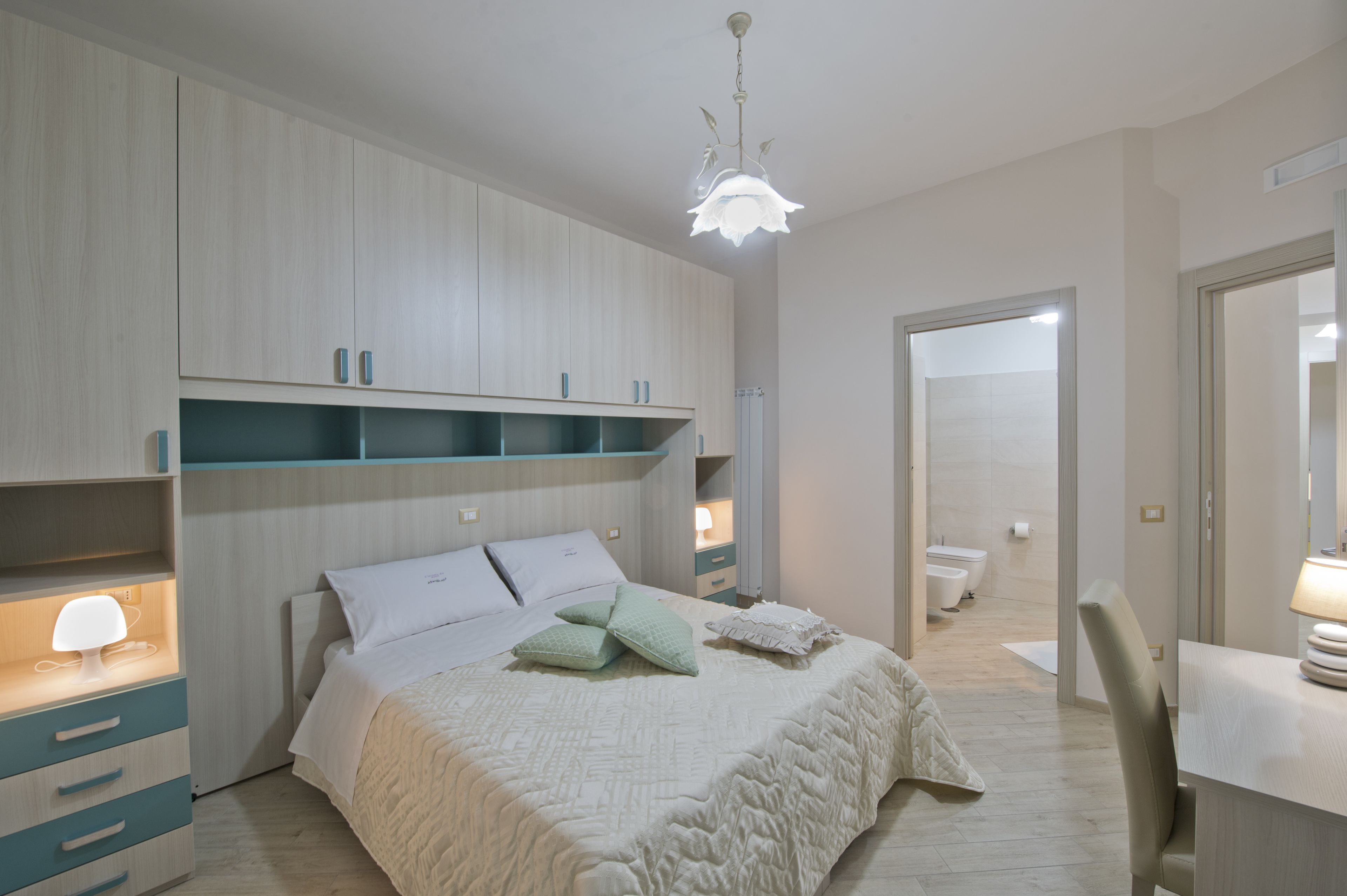 Tripla Comfort | Minibar, una scrivania, letti aggiuntivi (a pagamento), Wi-Fi gratuito