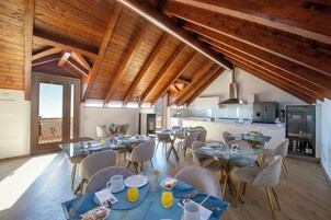 Desayuno buffet incluido todos los días