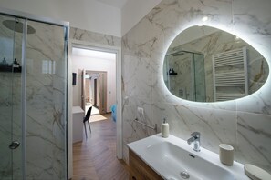 Double Room | Minibar, desk, rollaway beds, free WiFi