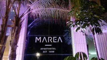 Fasade – kveld/natt