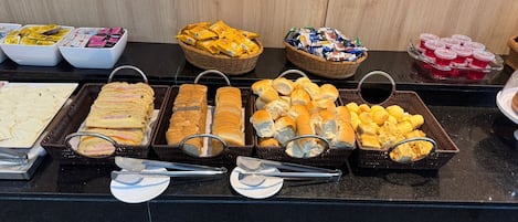 Petit déjeuner buffet compris tous les jours