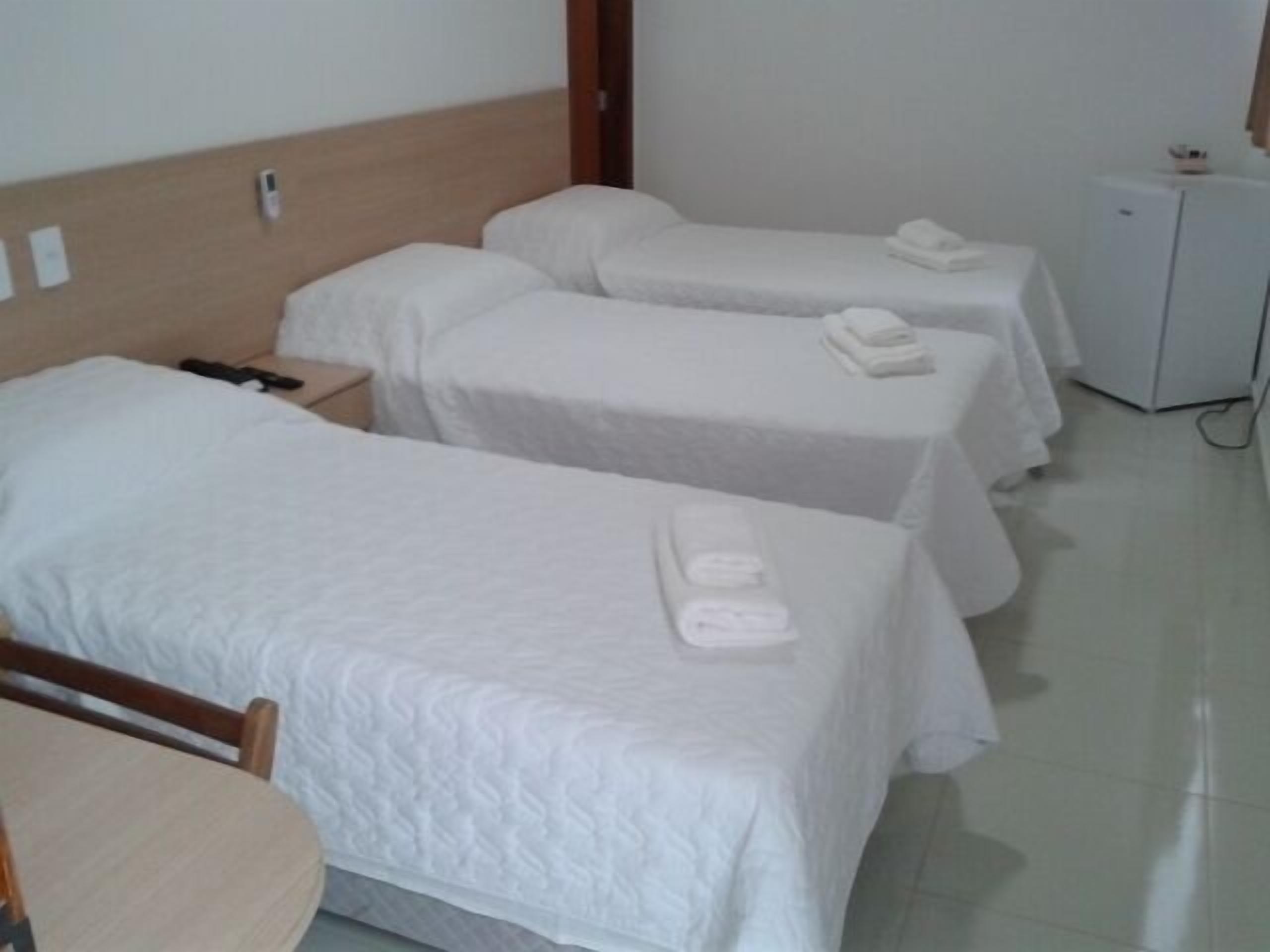 standard room | 1 bedroom, minibar, desk, blackout curtains