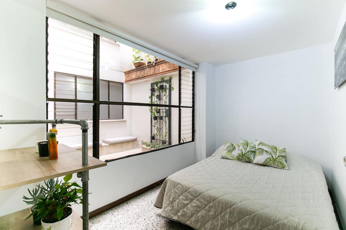 Apartment, 4 Bedrooms | Iron/ironing board, WiFi (free)