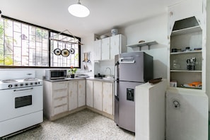 Apartment, 4 Bedrooms | Private kitchen - 3708 Vía Primavera (Medellín)