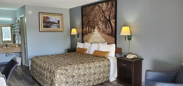 مكتب ومكواة/لوح كي وواي فاي مجانًا وملاءات أسرّة