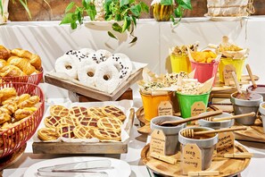 Kontinental frokost hver dag (mot et tillegg)