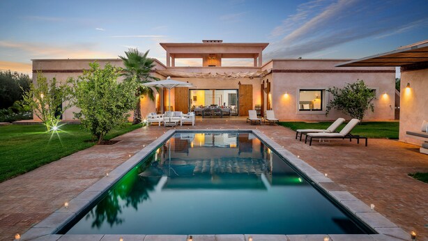 Outdoor pool - Villa Salamouni (Oulad Hassoune)