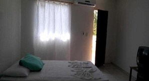 Minibar, iron/ironing board, free WiFi - Hotel Fênix (Luis Correia)