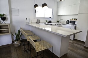Superior Apartment | Private kitchen | Microwave, oven, toaster, blender - Palermo Apart By Zafiro (Buenos Aires)