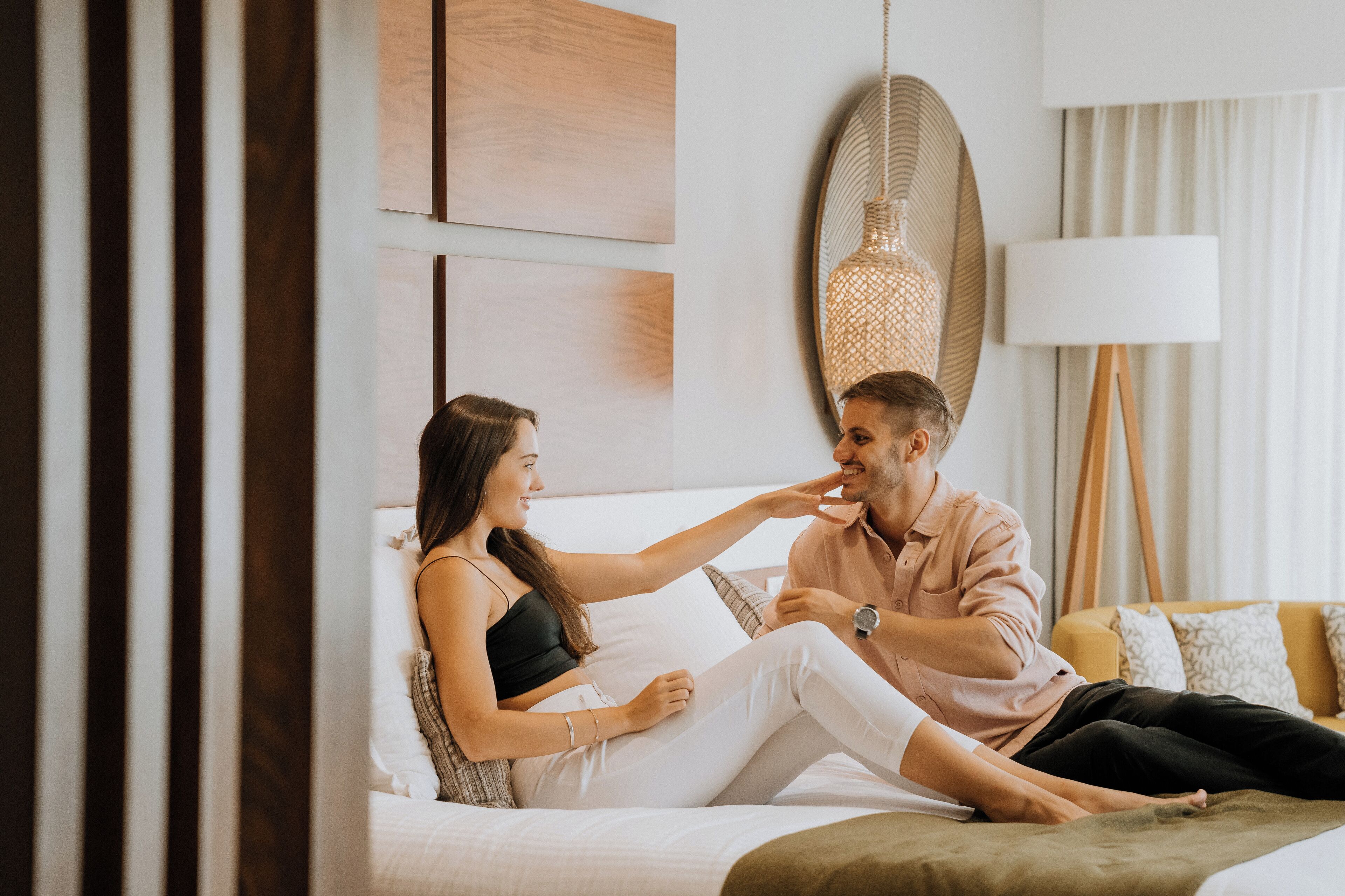 1 غرفة نوم وخزنة داخل الغرفة وستائر تعتيم ومكواة/لوح كي