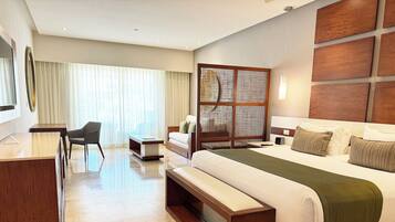 Deluxe Junior Suite, Work & Play | 1 dormitorio, caja fuerte, cortinas opacas