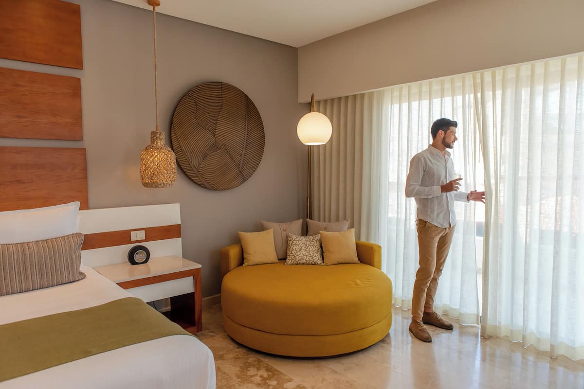 Deluxe Junior Suite, City View | 1 chambre, coffre-fort, rideaux dâobscurcissement