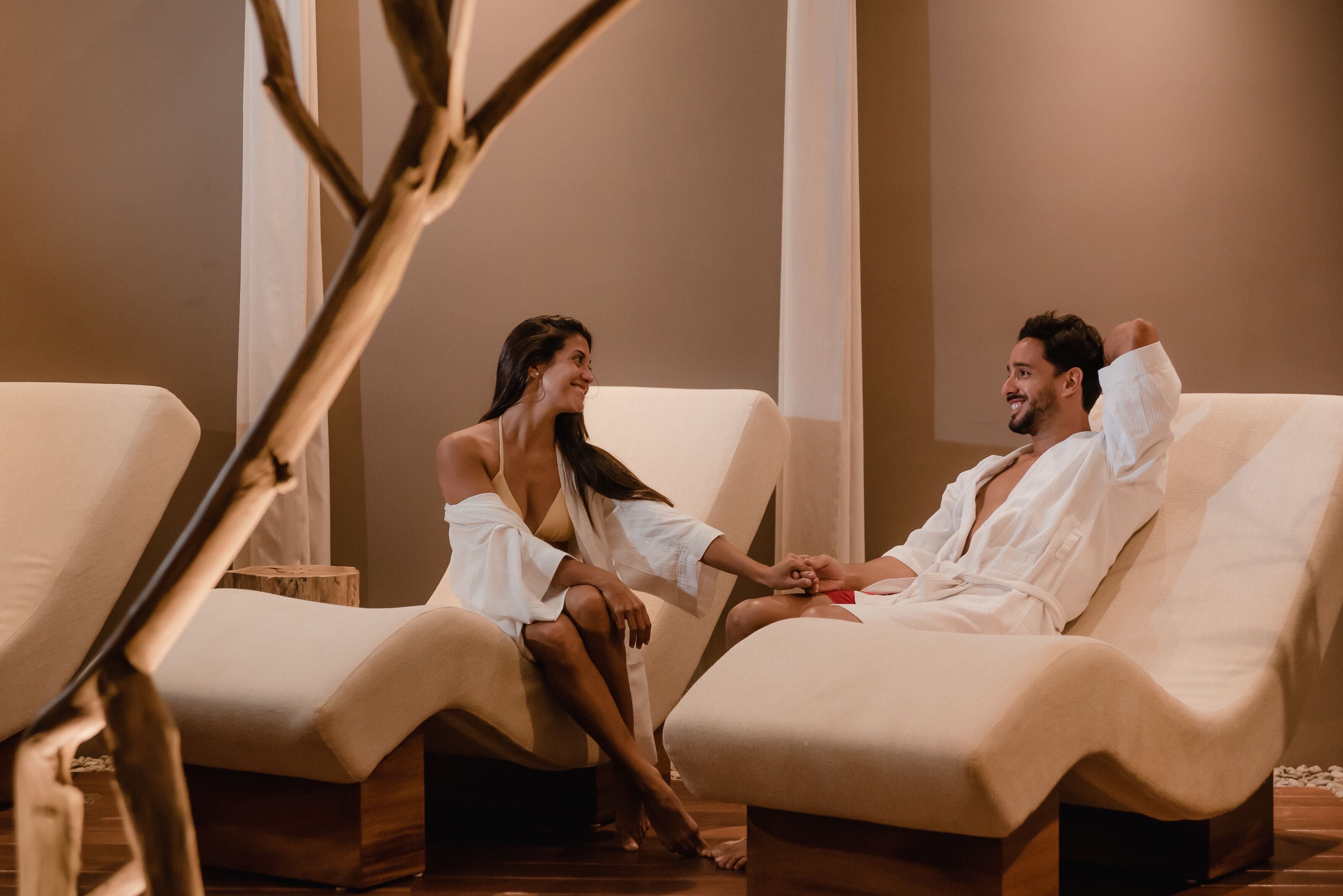 Sauna, bain à remous, hammam, soins corporels, soins d'hydrothérapie