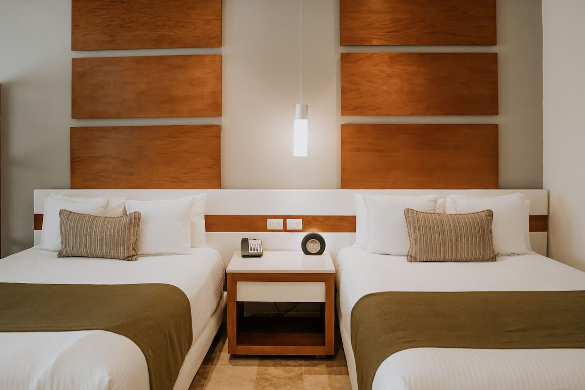 1 chambre, coffre-fort, rideaux dâobscurcissement
