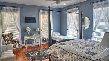 Chambre Confort, Plusieurs lits | 1 chambre, literie de qualité, décor unique, ameublement unique