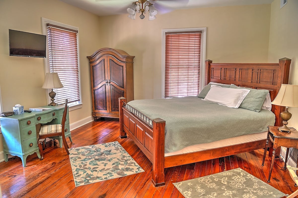 Quarto conforto, vista para o canal | 1 quarto, roupas de cama premium, escrivaninha