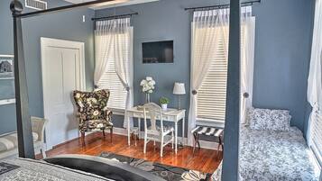 Chambre Confort, Plusieurs lits | Terrasse/patio