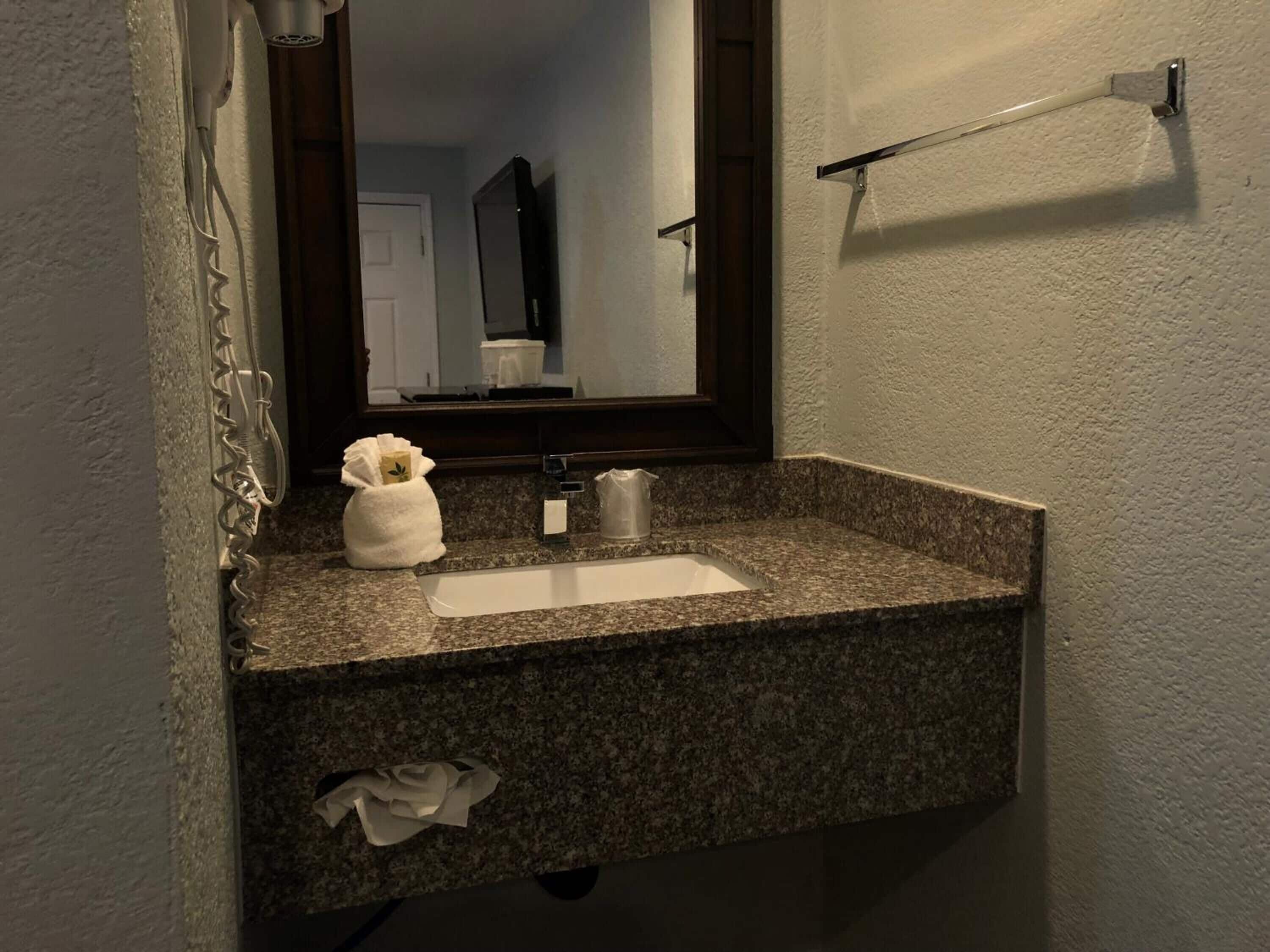 Doccia, set di cortesia gratuito, asciugamani