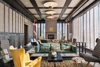 2 bars/lounges, rooftop bar at San Francisco Proper Hotel