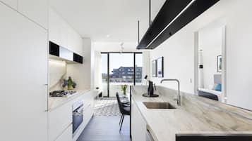 Apartment, 1 Bedroom | Private kitchen | Full-sized fridge, microwave, oven, stovetop