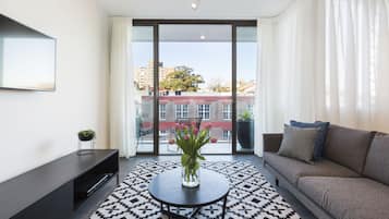 Executive Apartment, 1 Bedroom | Living area | 40-inch flat-screen TV with cable channels, TV