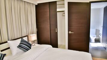 In-room safe, desk, iron/ironing board, rollaway beds