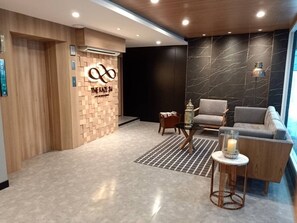 Sittområde i lobbyn