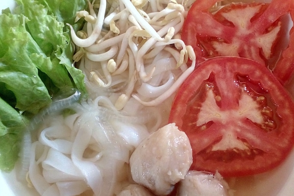Comida y bebida