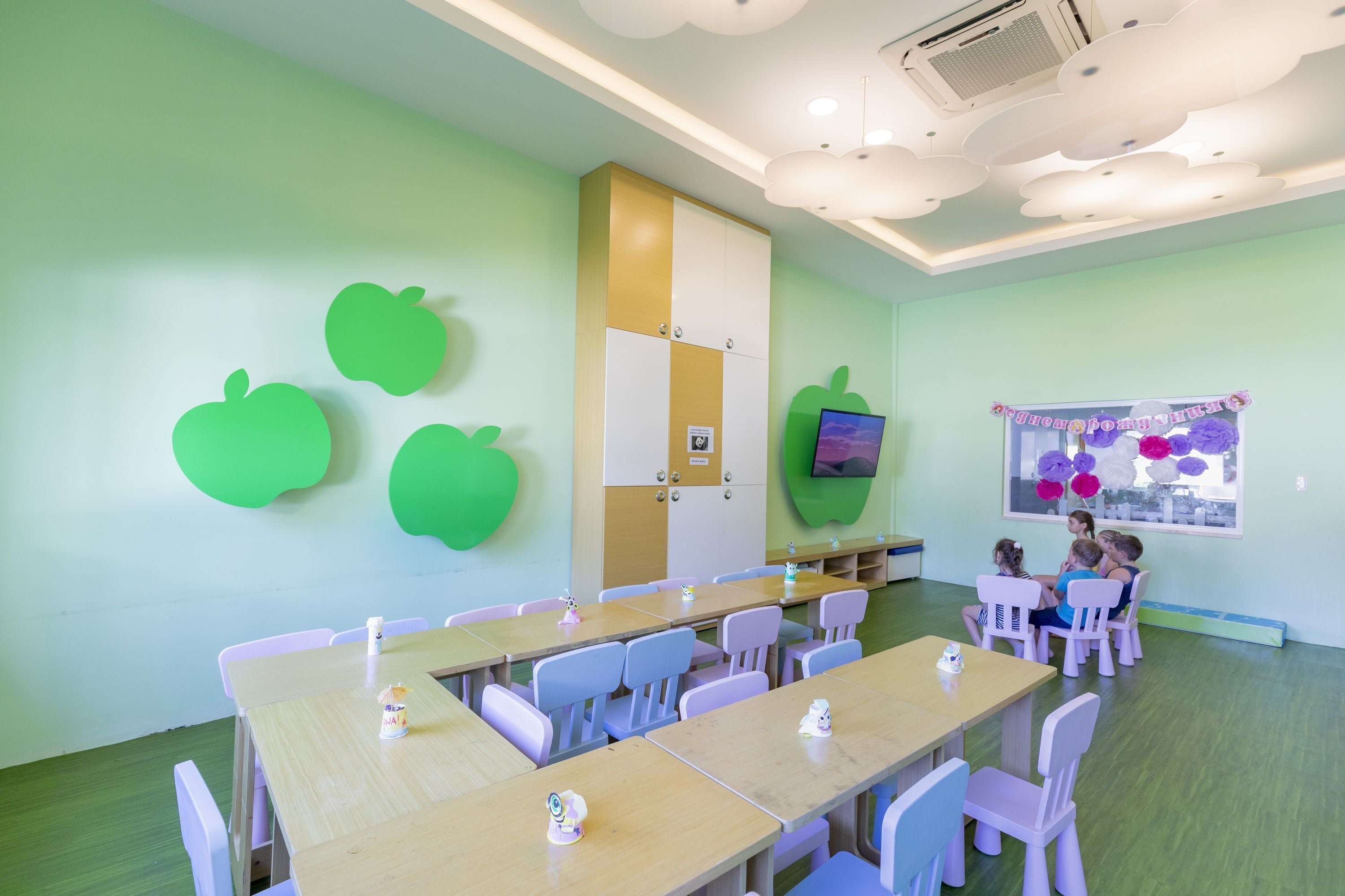 children’s play area – indoor