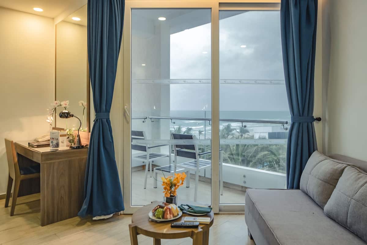 1 bedroom, minibar, in-room safe, desk