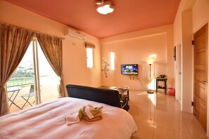 Romantic Double Room, 1 Queen Bed | Individually furnished, desk, blackout curtains, free WiFi