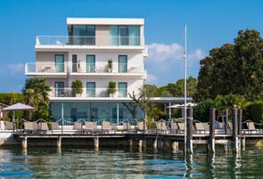 Fachada de la propiedad