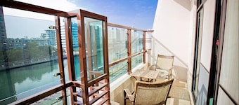 Riverside Homestay