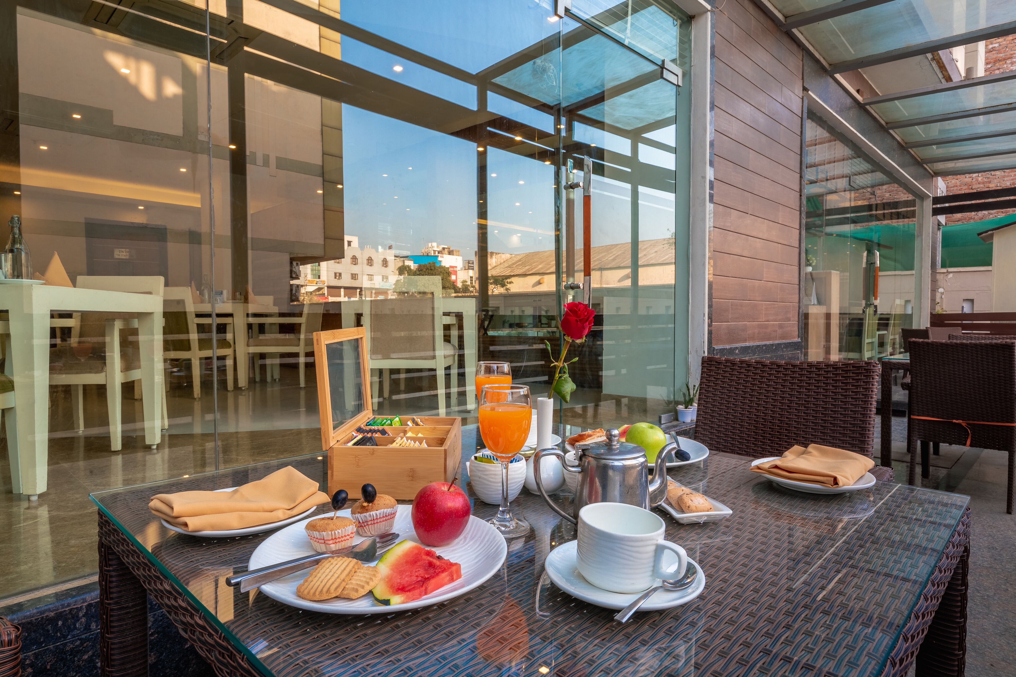 Daily buffet breakfast (INR 350 per person)