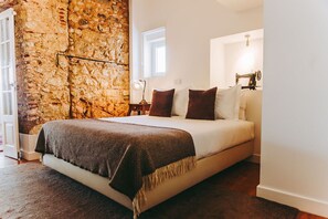 Departamento superior, 1 habitación | Ropa de cama de alta calidad y minibar