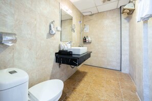Bathroom - A25 Hotel - 28 Tran Quy Cap (Hanoi)