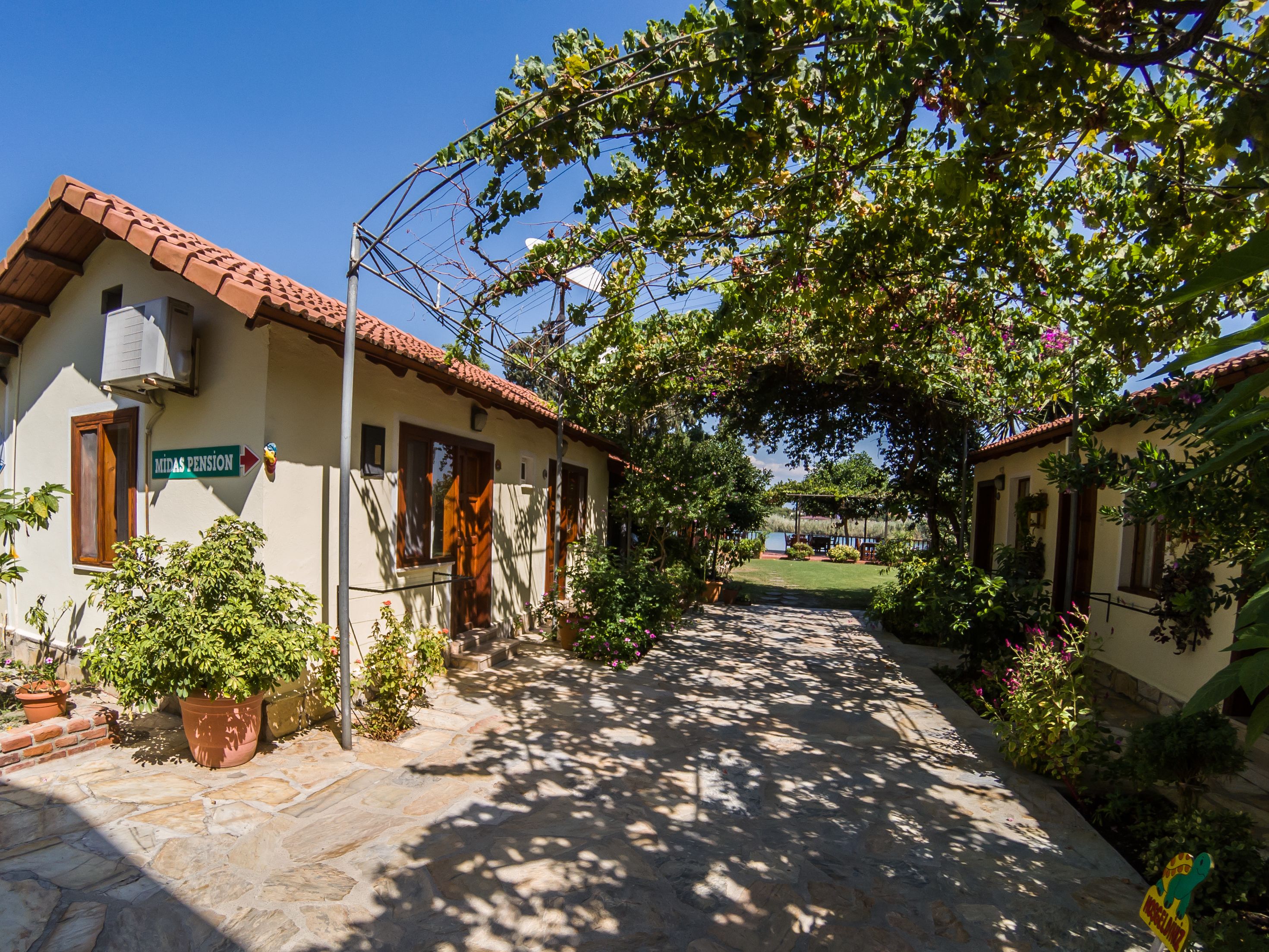 standard triple room | view from room