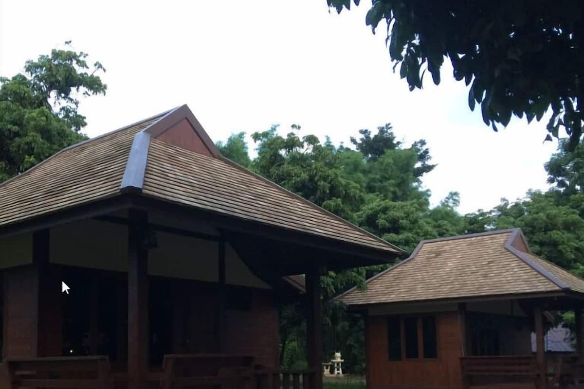 Standard Double Room | Rollaway beds, free WiFi, bed sheets