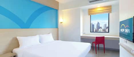 Standard Double Room | Down duvets, in-room safe, desk, laptop workspace