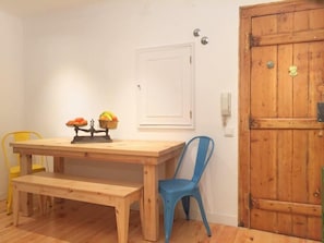 Apartamento, balcón (BairroSweethome 2B) | Servicio de comidas en la habitación