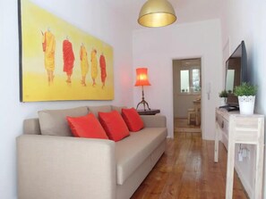 Apartment, Balcony (BairroSweethome 1A) | Living room